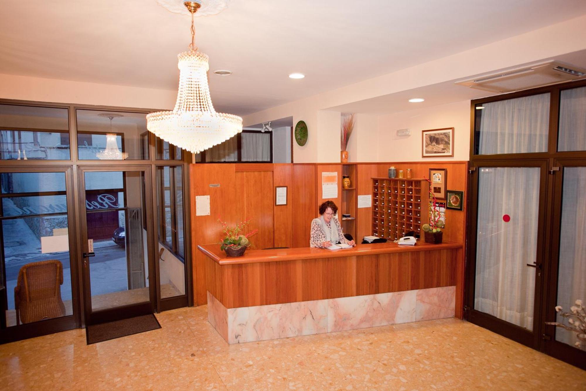 Hotel Beri Llança Exterior foto