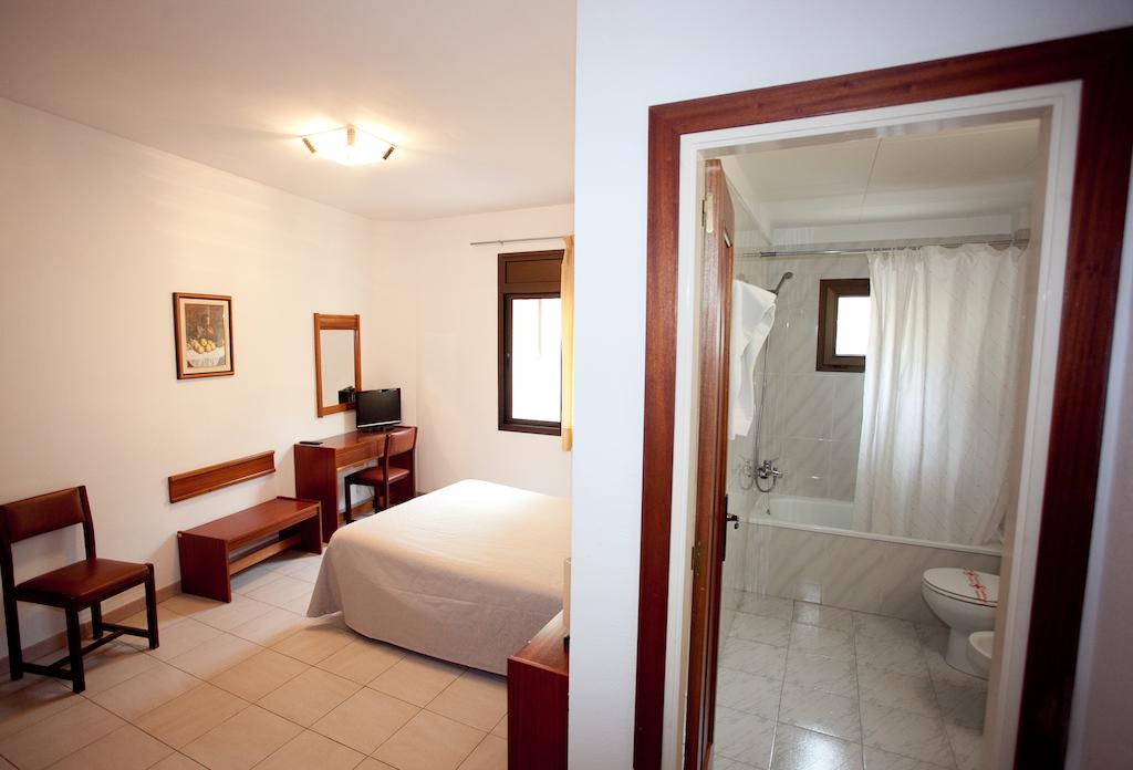 Hotel Beri Llança Zimmer foto